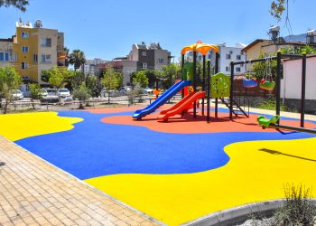 Girne Belediyesi’nden Sosyal Konut Bölgesi’ne yeni park düzenlemesi