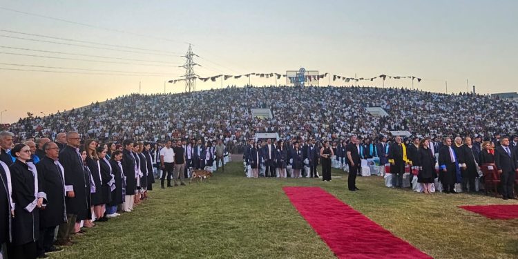 Doğu Akdeniz Üniversitesi’nde mezuniyet coşkusu vardı