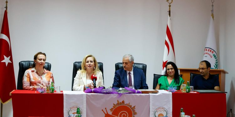 Sibel Tatar inisiyatifinde başlayan “Hedef Sıfır Atık” Projesi’ne uluslararası ödül
