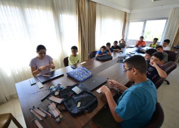Lefke’de robotik kodlama eğitimi düzenlendi