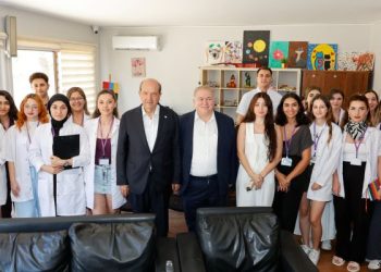 Cumhurbaşkanı Tatar, Pembe Köşk Psikiyatri Hastanesi’ni ziyaret etti