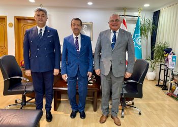 Dışişleri Bakanı Ertuğruloğlu, Karaca ve Balaban’ı kabul etti