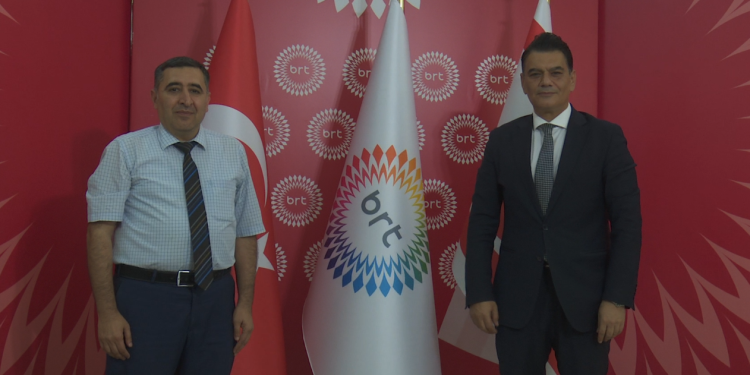 Azerbaycan Basın Konseyi Genel Sekreteri İsmailov, BRTK Yönetim Kurulu Başkanı Tokel ile görüştü