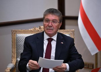 Baṣbakan Üstel:Kişilik haklarına saldırı, düşünce ya da medya özgürlüğü değildir