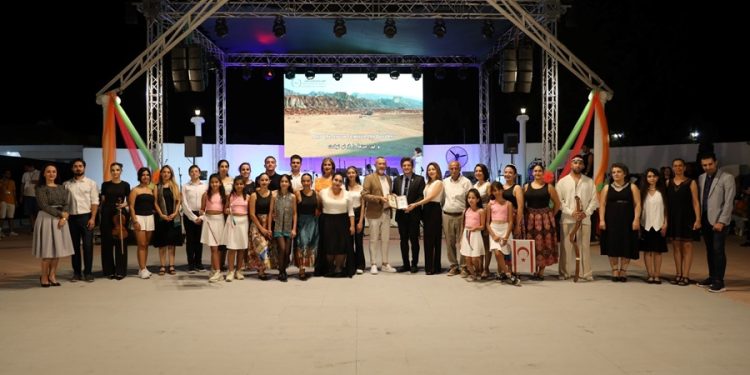 İskele’de yaşayan yabancılar, “Yabancılar Gecesi”nde bir araya geldi