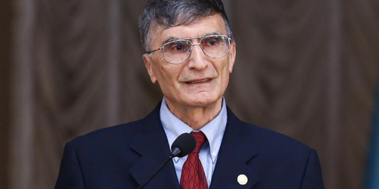 Nobel ödüllü bilim insanı Aziz Sancar, KKTC vatandaşı oldu