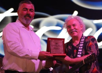 11. Patates Festivali ve 8. Uluslararası Halk Dansları Festivali devam ediyor..  Festivalde dün akşam Yeni Türkü sahne aldı
