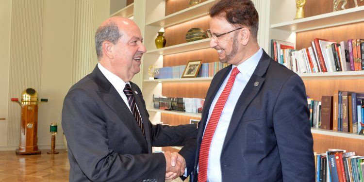 Cumhurbaşkanı Ersin Tatar, İngiltere Milletvekili Afzal Khan’ı kabul etti