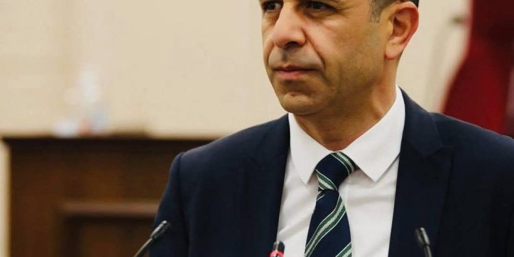 Özersay, seçim yasakları konusundaki uygulamaları eleştirdi