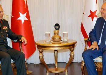 Cumhurbaşkanı Tatar, Kıbrıs Türk Barış Kuvvetleri Komutanı Korgeneral Sebahattin Kılınç’ı telefonla arayarak tebrik etti