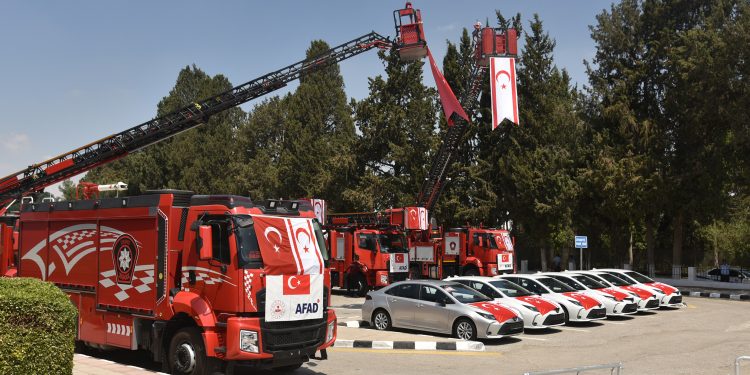 Türkiye tarafından hibe edilen 29 araç, törenle PGM’ye teslim edildi