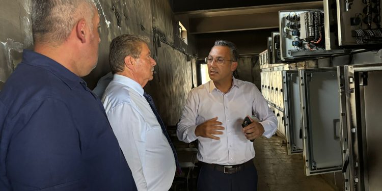 Başbakan Üstel ve hükümet ortakları Teknecik Santrali’ni ziyaret etti…Üstel: Türkiye’den gelecek uzman bir ekip ile konu araştırılacak