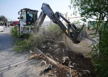 Lefkoşa Türk Belediyesi’nden sanayi bölgesinde temizlik seferberliği