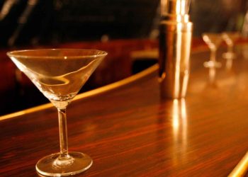 Araştırma: Tek bir içki bile bunama riskini artırıyor