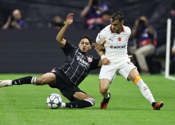 Galatasaray, Eintracht Frankfurt'a 51 yenildi