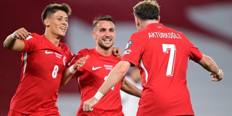 Bizim Çocuklar Gürcistan'ı 32 mağlup etti