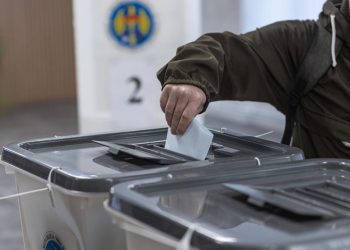 Moldova'da 3 parti ve 2 blok parlamentoya girdi