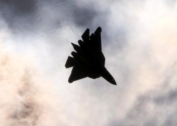 Polonya, hava sahasını ihlal eden Rus uçaklarını düşüreceğini duyurdu