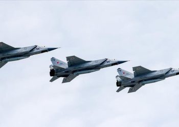 Estonya, Rus savaş uçaklarının hava sahasını ihlal ettiğini duyurdu