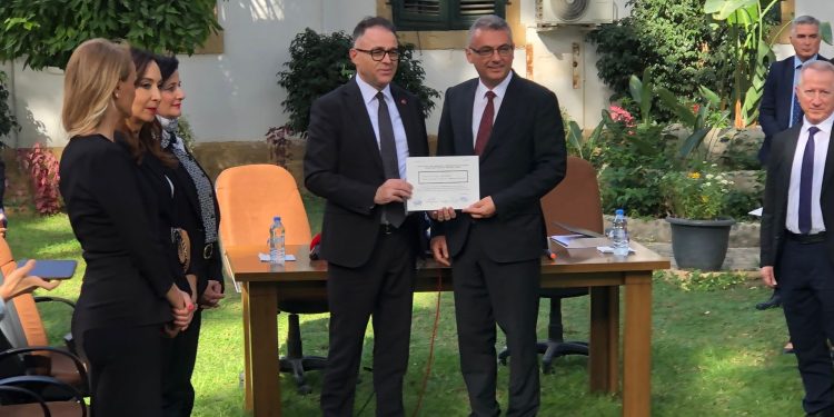 6’ncı Cumhurbaşkanı Tufan Erhürman, mazbatasını aldı!