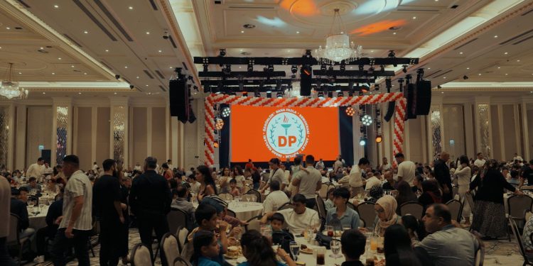 Demokrat Parti’den Girne’de Coşkulu Dayanışma Gecesi