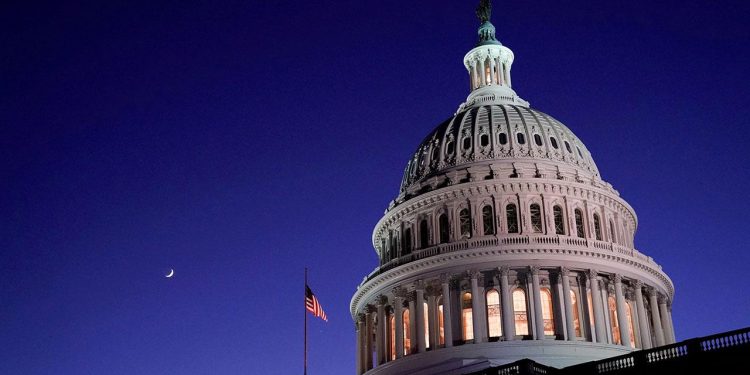 ABD'de federal çalışanlardan hükümet kapanmasını sonlandırın çağrısı