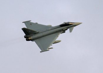 Almanya, Polonya'da Eurofighter uçakları konuşlandıracak
