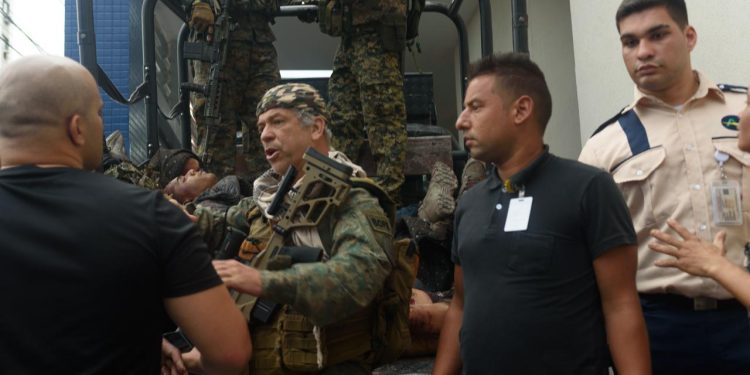 Brezilya'da uyuşturucu çetesine operasyon: Çatışmada 64 kişi öldü