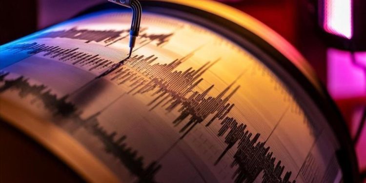 İran'ın İsfahan kentinde 5,3 büyüklüğünde deprem