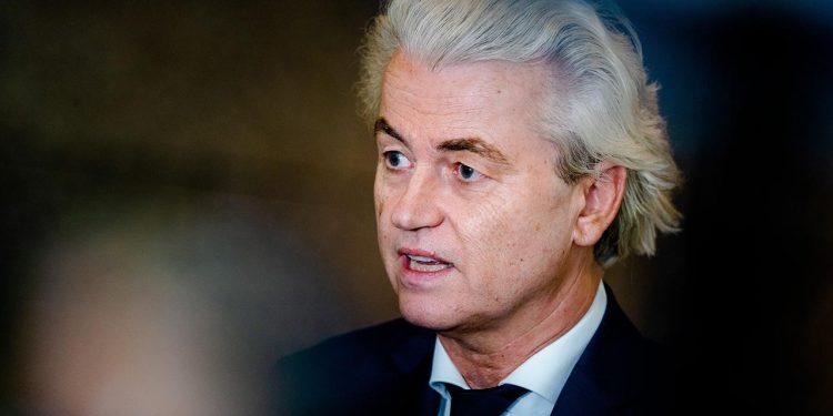 Hollanda'da aşırı sağcı Wilders'ın seçimden sonra müttefiki kalmadı