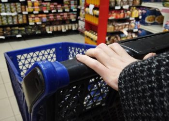 Almanya'da afet önlemi olarak 3 ila 10 günlük acil durum malzemesi stoklanması önerildi