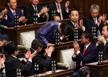 Japonya tarihinin ilk kadın başbakanı seçildi