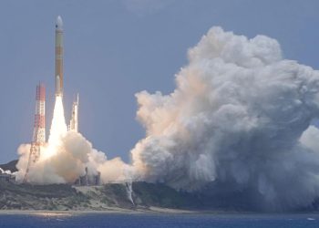 Japonya, yeni insansız kargo uzay aracını fırlattı