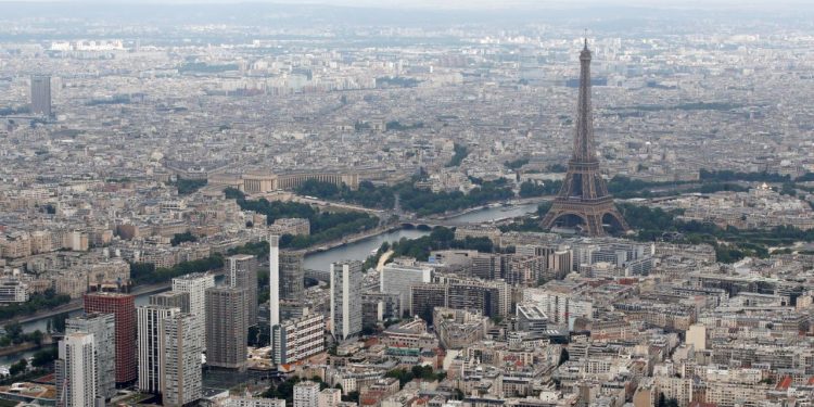 Fransa'da Başbakan Lecornunun istifasıyla siyasi ve mali kriz derinleşiyor