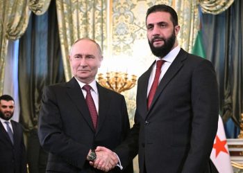 Şara, Moskova'da Putin ile Suriyedeki askeri tesislerin yeniden yapılandırılmasını görüşecek