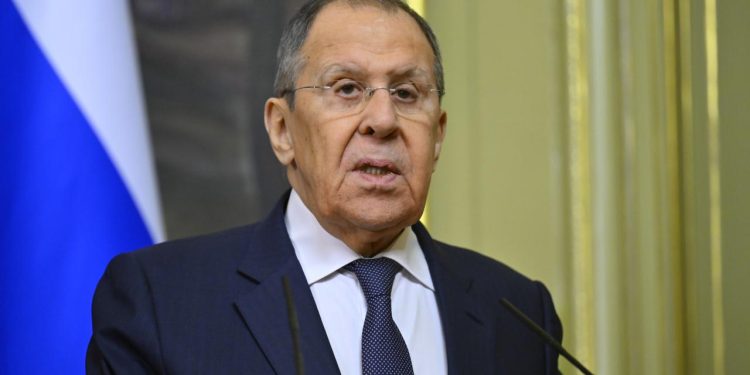 Lavrov: Avrupa, Ukrayna'daki savaşı, Trump'ın savaşı yapmak istiyor