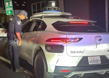 ABD polisi, hatalı dönüş yapan sürücüsüz araca ceza kesemedi