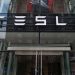 Elon Muskın siyasi tutumu Teslaya 1 milyondan fazla araç satışına mal oldu