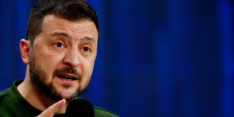 Zelenski: Putin'in, gerçekten dünya savaşı başlatma riski çok yüksek