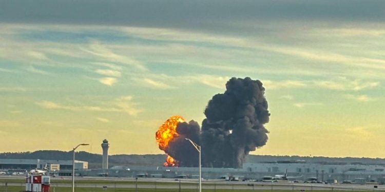 ABD'deki uçak kazasında can kaybı artıyor