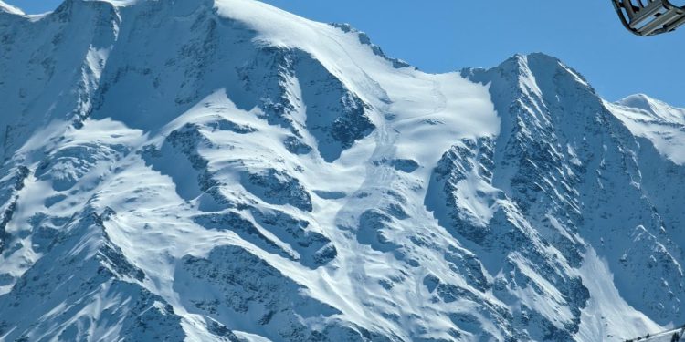 İtalyan Alpleri'nde çığ düşmesi sonucu 5 kişi yaşamını yitirdi