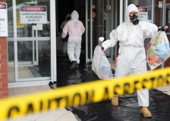 Avustralya'da oyun kumlarında asbest tespit edildi: 70 okulda eğitime ara verildi