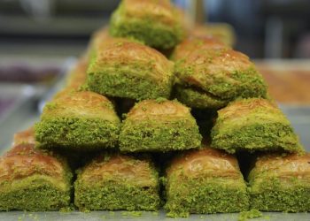 ABD'de süpermarket zinciri Trader Joe's, raflarında Türk baklavasına da yer veriyor
