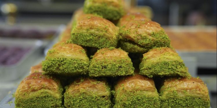 ABD'de süpermarket zinciri Trader Joe's, raflarında Türk baklavasına da yer veriyor