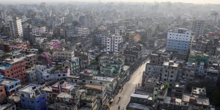 Bangladeş'te tarafsız geçiş hükümeti sistemi yeniden yürürlüğe girdi