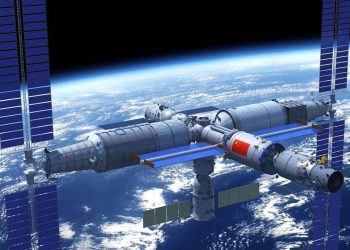 Çinli taykonotları taşıyan Şıncou21 mekiği uzay istasyonuna ulaştı