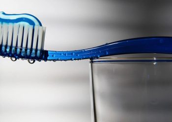 Saçtan yapılan diş macunu diş minesini yeniden büyütebilir