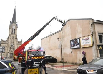 Fransa'da 3 katlı binada yangın: 5 ölü