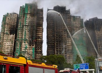 Hong Kong'da sitede çıkan yangında 55 kişi öldü, 279 kişiden haber alınamıyor