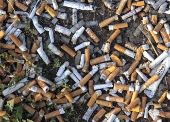 Berlinde yere sigara izmariti atanlara 3 bin euro ceza verilecek